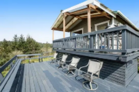 Deer Harbor Cottages