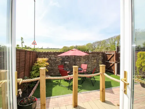 Knapp Cottage Hotels in Fleet