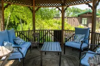 Lazy Cloud Hotels in Geneva