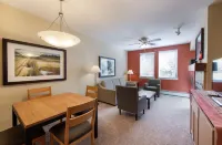 Ground Floor Ski Condo Close to Gondola - Fraser Crossing/Founders Pointe Premium-Rated 3305 - 2-Star