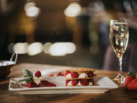 Hall Farm Hotel and Restaurant โรงแรมในGrimsby