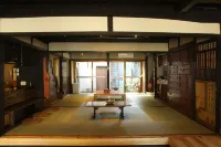 The Hostel & Tatami Bar Uchikobare