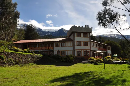 Copacabaña Lodge Hotels in Carhuaz Province