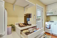 Modern Studio Near Lake Lowell: 6 Mi to Boat Ramp