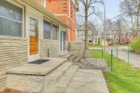 Walk to Medina Public Square 1880 Historic Home