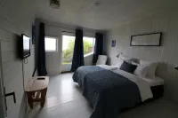 Brekkestranda Fjordhotel Hotels in Gulen