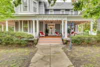 Walk to Waterfront Downtown Elizabeth City Home! - Wifi