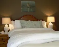 Salmonberry Inn & Beach House - Homestays