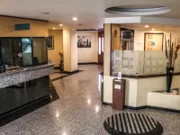 Hotel la Luna Hotels near Azteca Stadium