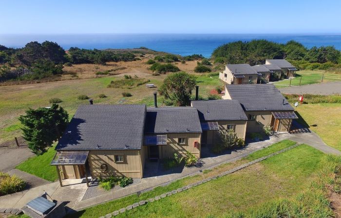 Fort Ross Lodge