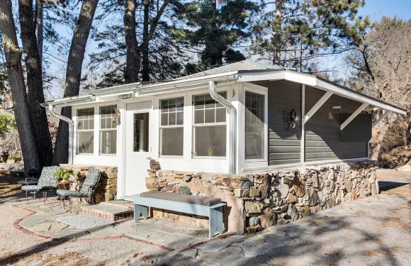 距主街4英里：明尼蘇達河畔小屋