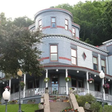 Mont Rest Inn