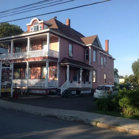Maison McKenzie House