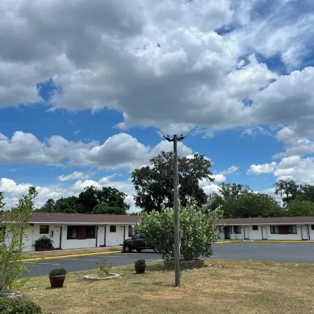 Budget Inn