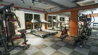 Antique Regency - Gym