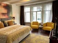 Amsterdam 4 Holiday GuestRooms - Bed and Breakfasts