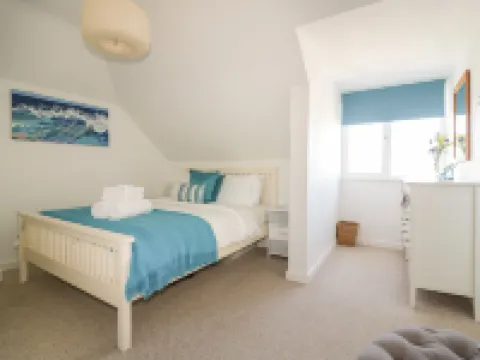 Offshore Hotels in Crantock