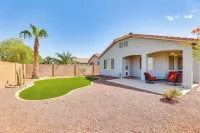 Near Parks & Golf: Maricopa Home w/ Covered Patio! - 3 stjerner