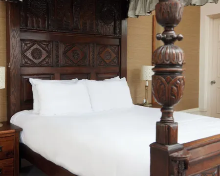 Kings Arms Hotel by Greene King Inns Hotels in Westerham