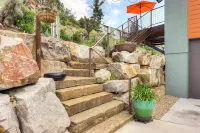 Stylish & Modern Boise Studio w/ Foothills Views! -  Appartamenti vacanze