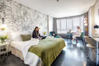 Apartosuites Jardines de Sabatini Các khách sạn ở Madrid