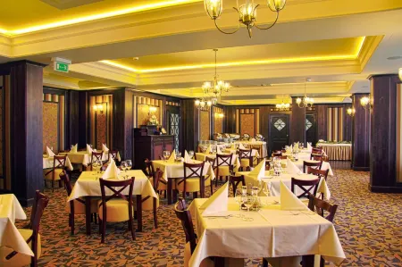 Hotel Kryształ Conference & Spa