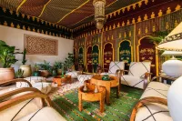 Riad Matias Galé - Luxury, private pool, AC, free wifi, 5min from the beach - Villas