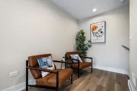 Spacious 4BR Warrenville Home- Rep 1