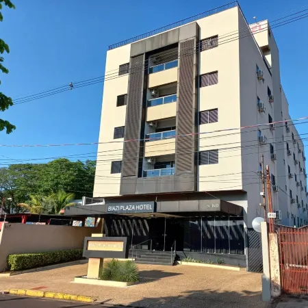 Biazi Plaza Hotel Отели в г. Бауру