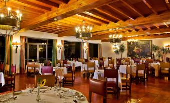 Lago Azul Eco Hotel