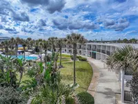 Seahorse Oceanfront Inn - Swimmingpools