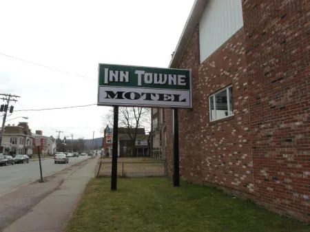 Inn Towne Motel Отели в г. Херкимер