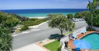 La Mer Sunshine Beachfront - Beach