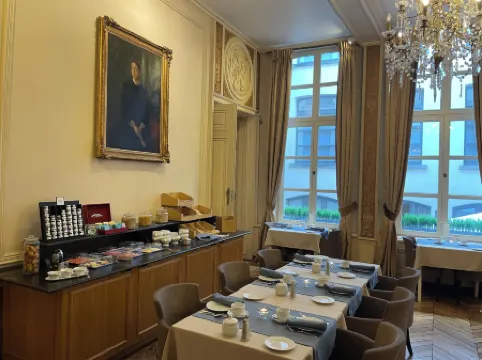 Hotel le Dixseptième