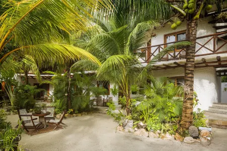 El Corazón Boutique Hotel - Adults Only with Beach Club's Pass Included