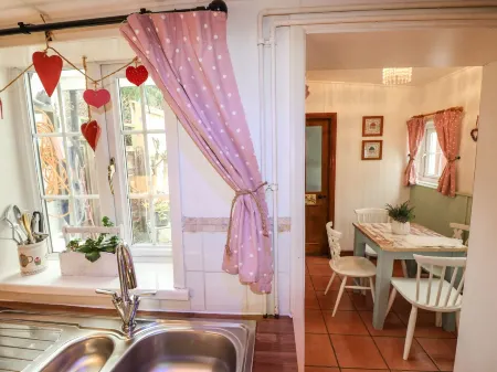 Wee Cot Отели рядом с достопримечательностью «Brading Roman Villa»