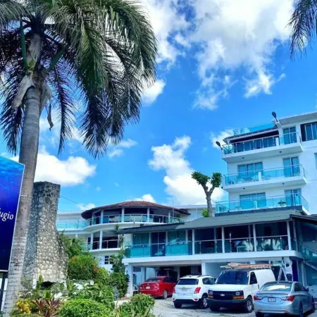 Hotel Neptuno Refugio