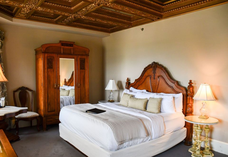 The Sayre Mansion - Housity