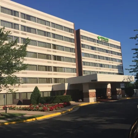 Wingate by Wyndham Springfield