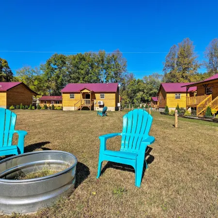 5 Mi to Dtwn: Bryson City Cabin w/ Resort Perks!