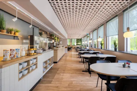 Green Park Hotel Brugge Отели в г. Зеделгем