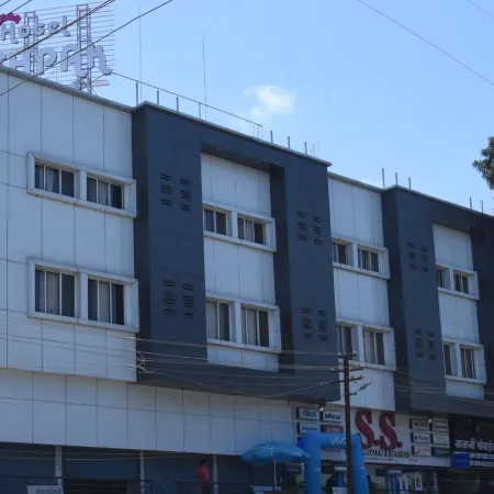 Hotel Pushpak