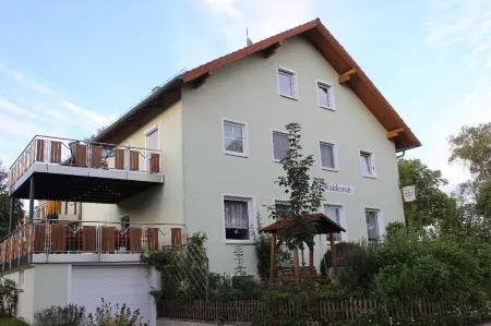 Gasthaus Zur Waldesruh Отели в г. Ваффенбрунн