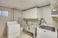 9 Mi to Dtwn: Quiet South Denver Apartment