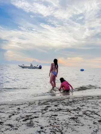 Guesthouse on Girod Отели в г. Мандевилл
