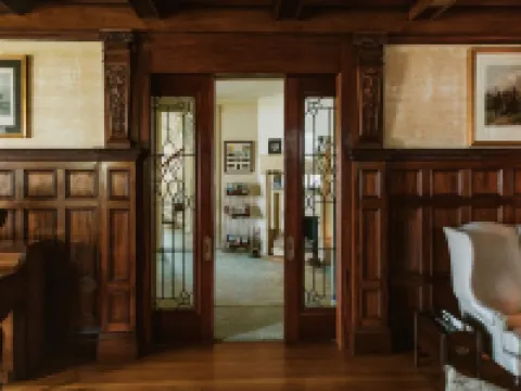 南郡 本寧頓酒店