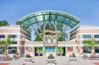 Super 8 by Wyndham Evansville North Hotels in Scott Township