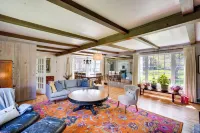 Quaint Woodstock Escape - 2 Mi to Tinker St! - Kylpylä