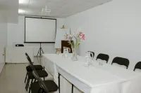 Epiqus Hotel