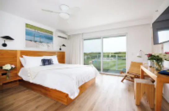 Hero Beach Club Hotels in 